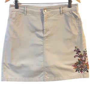NWOT Skort Croft & Barrow Embroidered Stretchy Cotton Blend Skort Size 6
